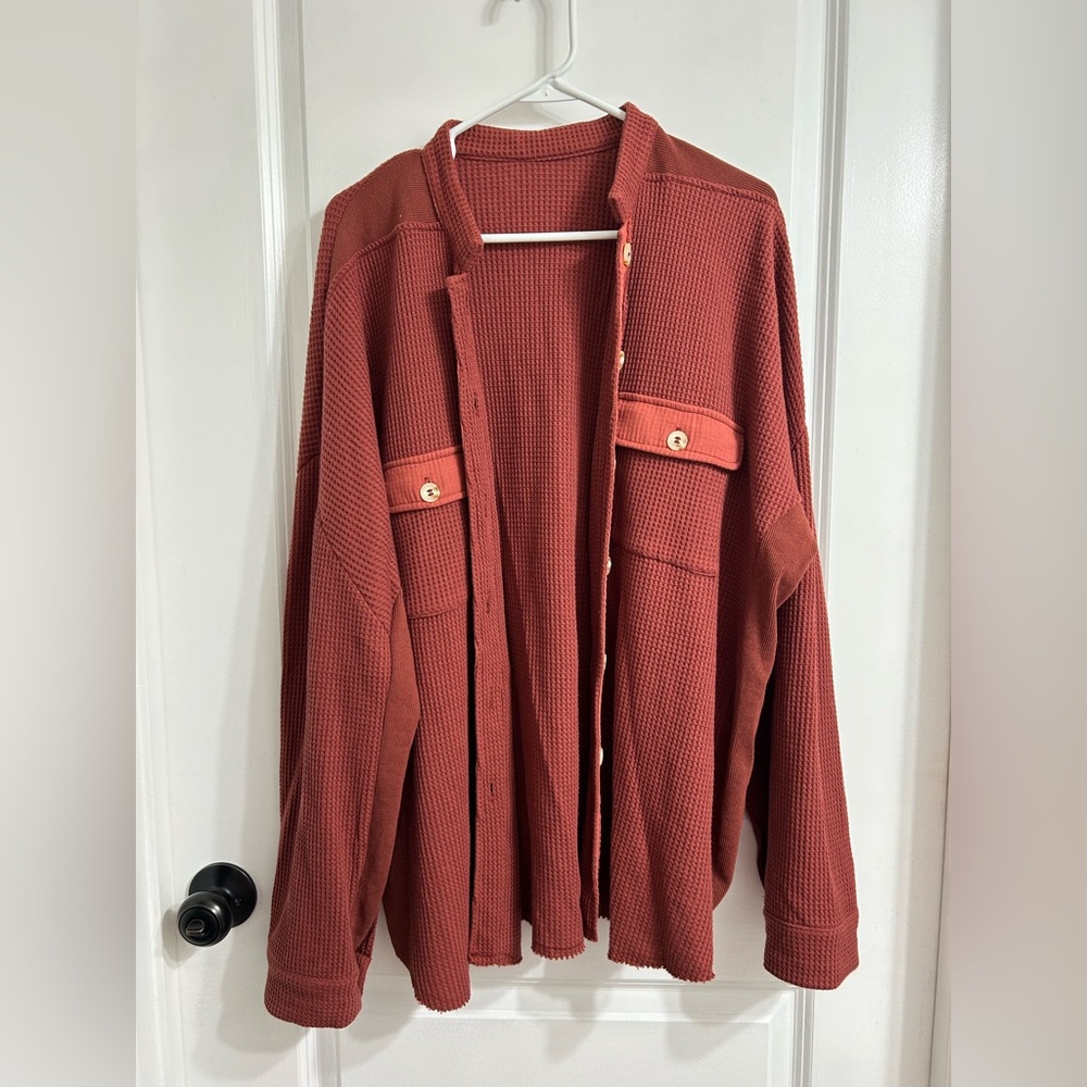 Chouyatou Women’s Rusty red loose fit waffle knit button down shirt. Size: XL